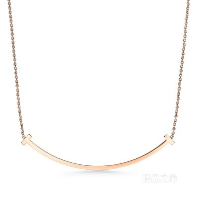 Tiffany T 系列 18K 玫瑰金特大号 Smile 项链。