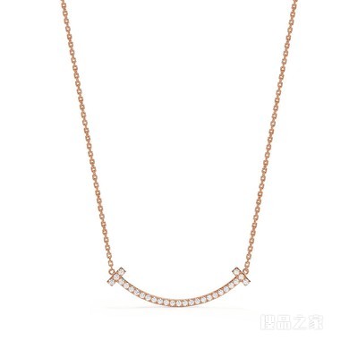 Tiffany T 系列 18K 玫瑰金镶钻中号 Smile 项链。