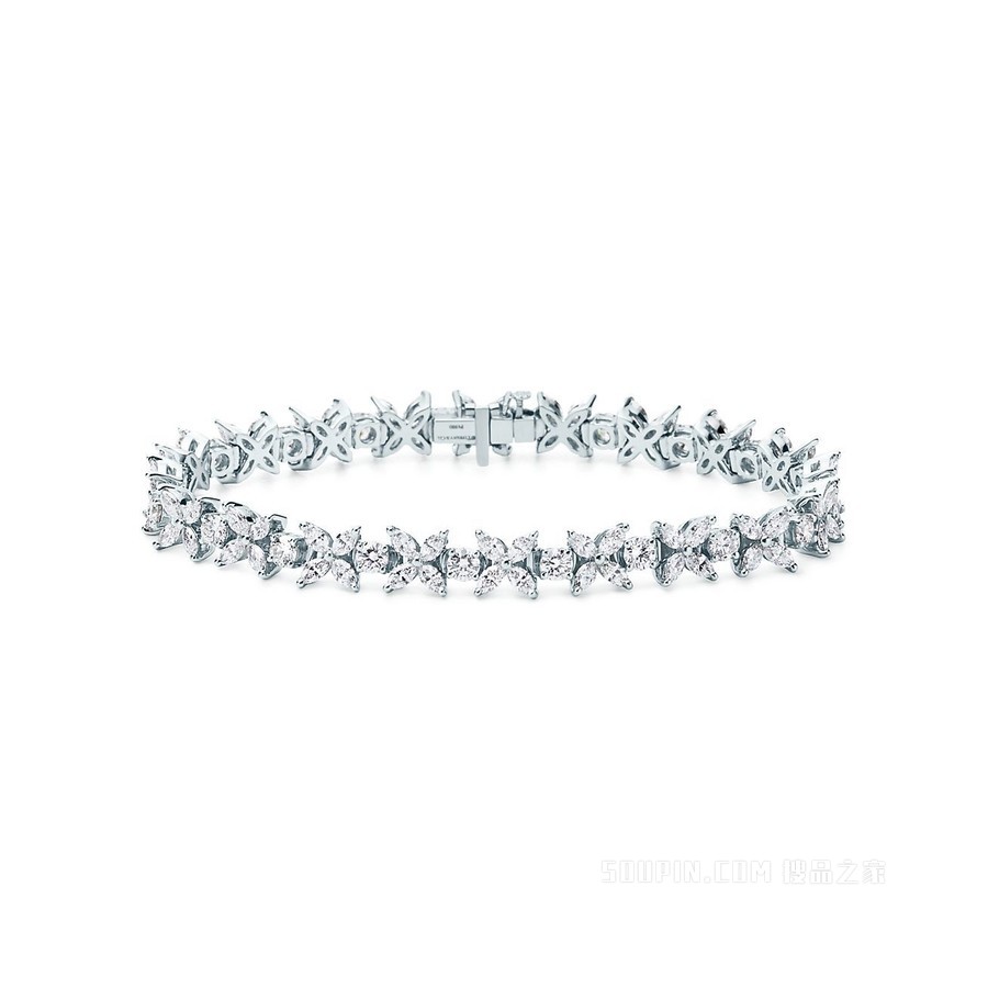 Tiffany Victoria™ 系列铂金镶钻 Alternating 手链。