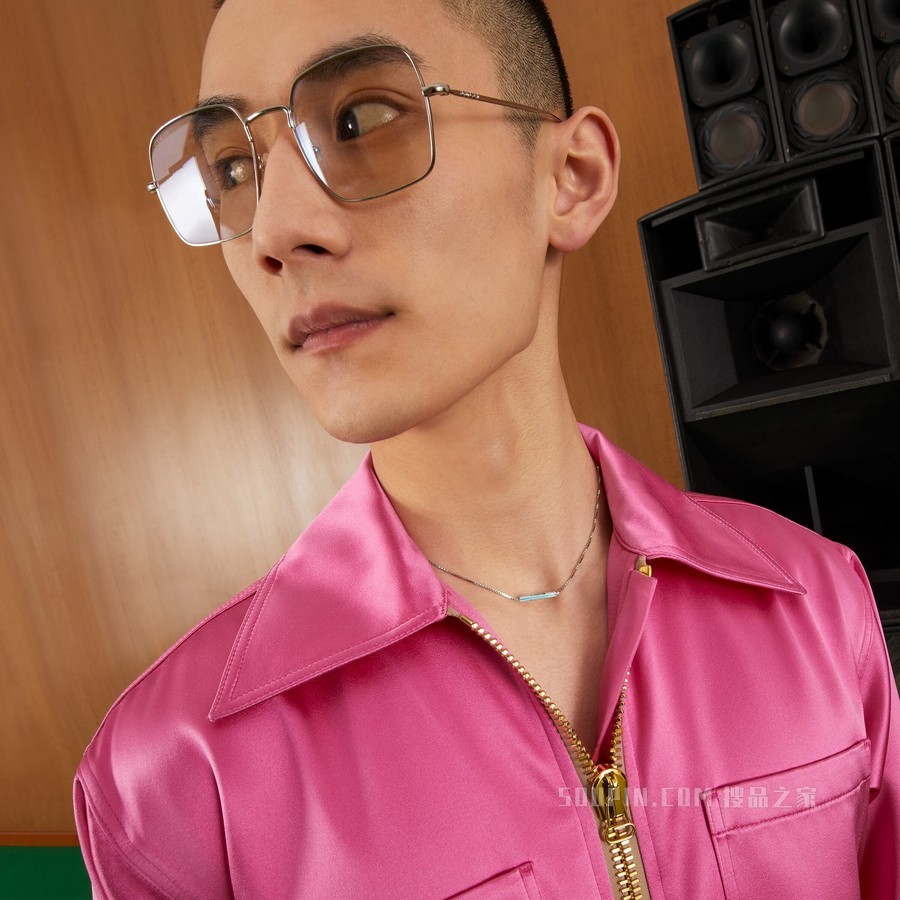 Gucci Link to Love系列“Gucci”长条吊坠项链 18K白金