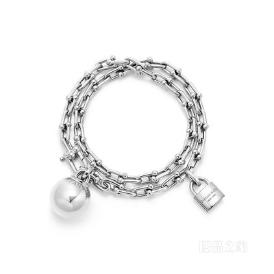 Tiffany HardWear 系列纯银中号缠绕式手链。