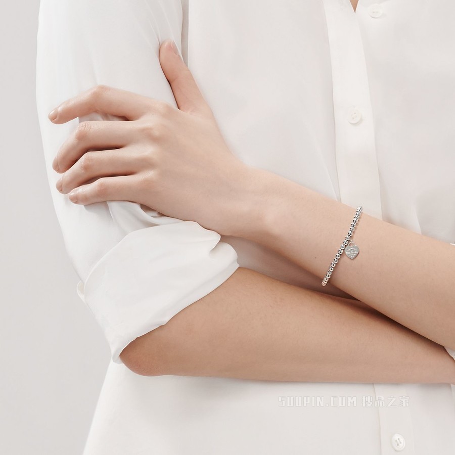 Return to Tiffany™ 系列纯银镶钻 Heart Tag 珠式手链，4 毫米