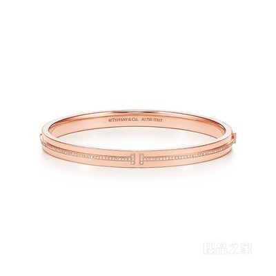 Tiffany T 系列 18K 玫瑰金镶钻铰链手镯，中号。