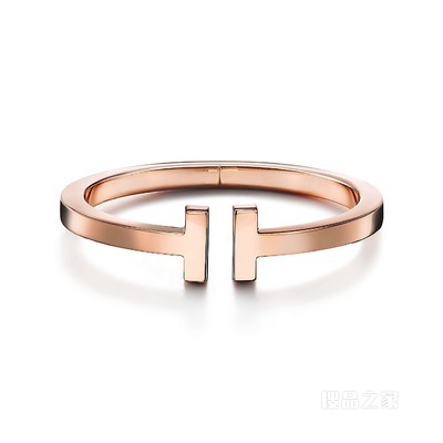 Tiffany T 系列 18K 玫瑰金方形手镯，中号。