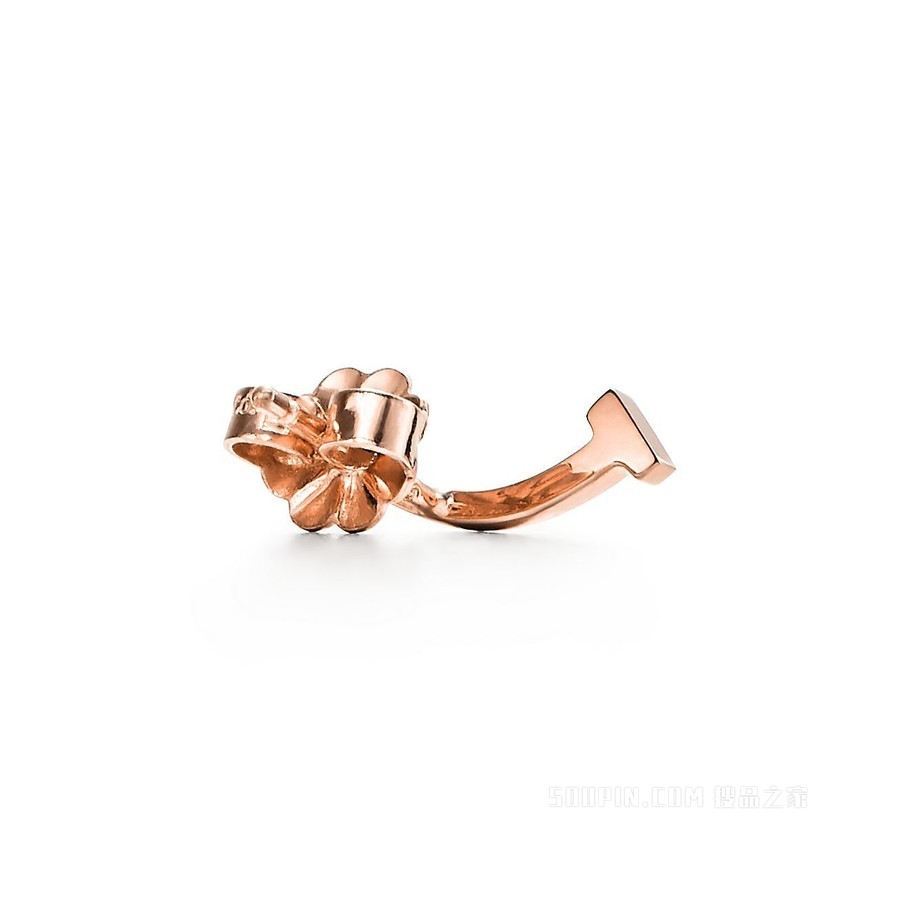 Tiffany T 系列 18K 玫瑰金微笑耳环。