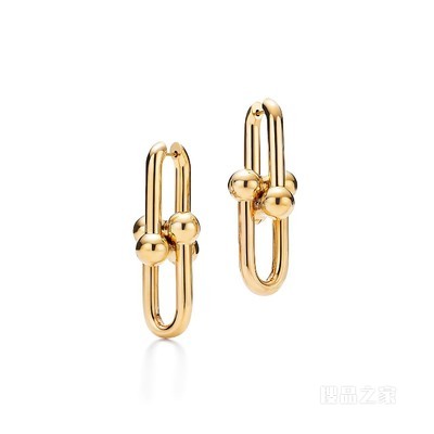 Tiffany HardWear 系列 18K 黄金链环耳环。