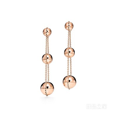 Tiffany HardWear 系列 18K 玫瑰金三重耳环。