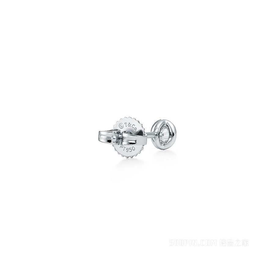 Elsa Peretti® 系列 Diamonds by the Yard™ 铂金耳环。