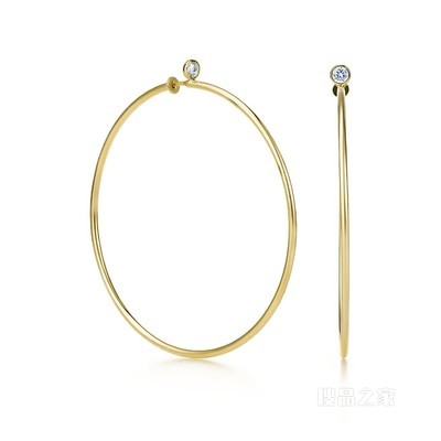 Elsa Peretti® 系列 18K 黄金镶钻圈形耳环，中号。