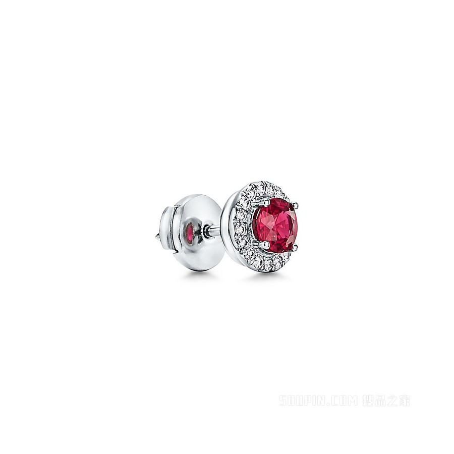 Tiffany Soleste 系列红宝石镶钻耳环。