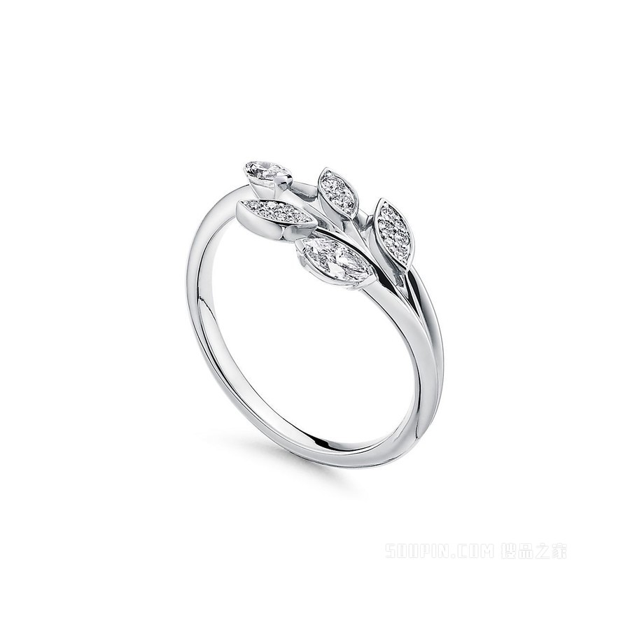 Tiffany Victoria™ 系列铂金镶钻藤蔓戒指，小号。