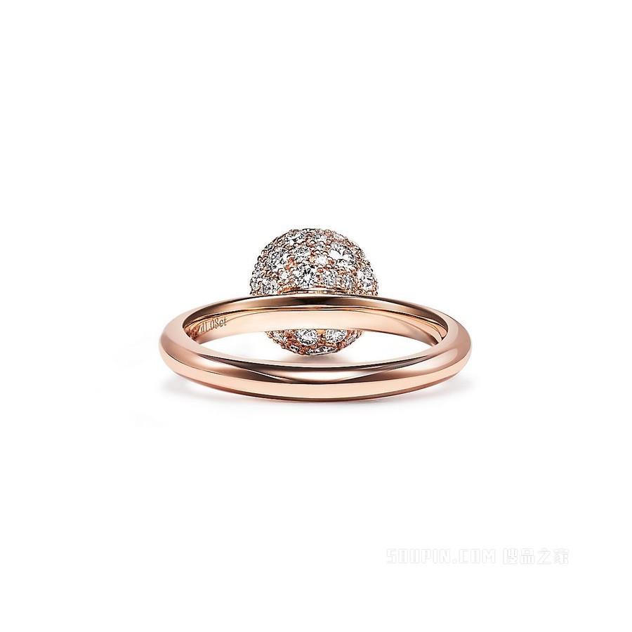 Tiffany HardWear 系列 18K 玫瑰金镶钻球形装饰戒指。