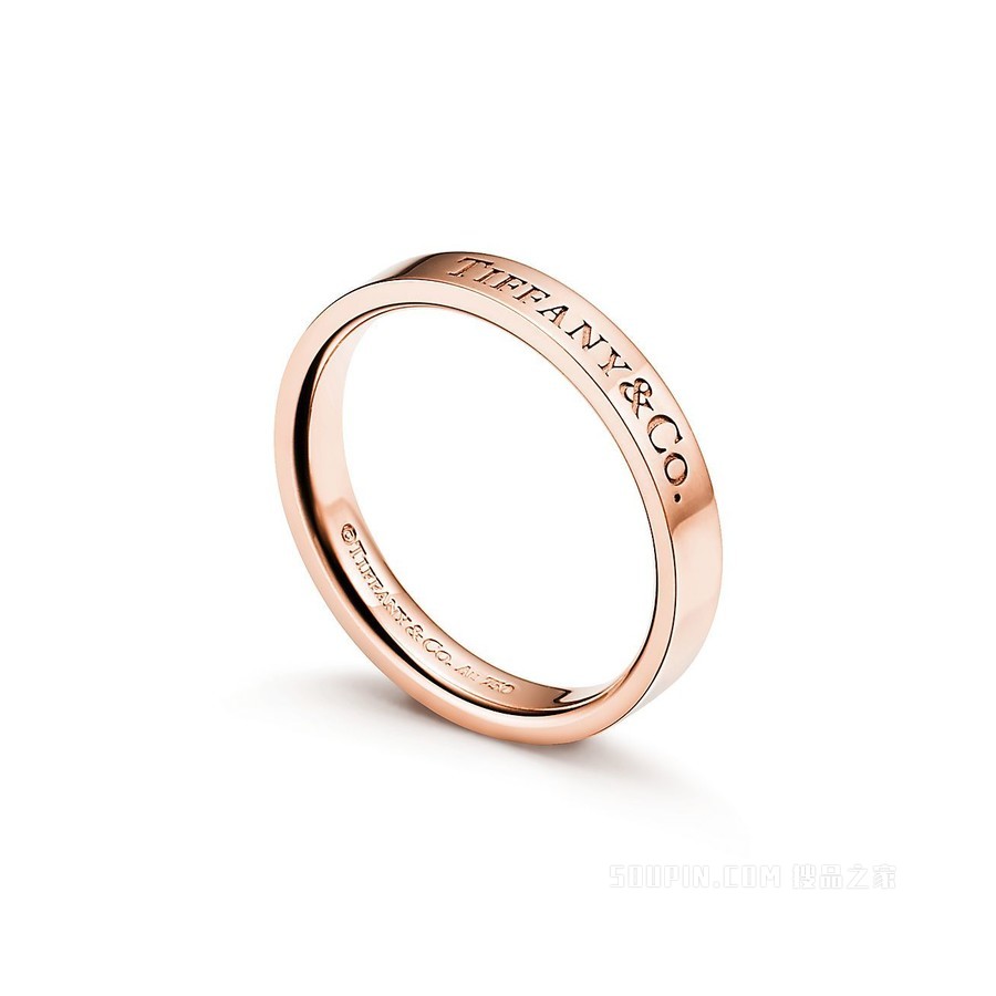 Tiffany & Co.® 系列 18K 玫瑰金戒指，宽 3 毫米。