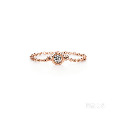 Elsa Peretti® 系列 18K 玫瑰金 Diamonds by the Yard™ 戒指。