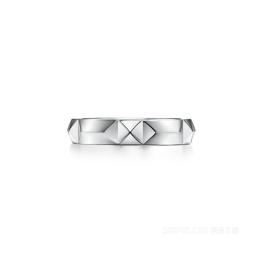 Tiffany True™ 系列铂金戒指，宽 4 毫米