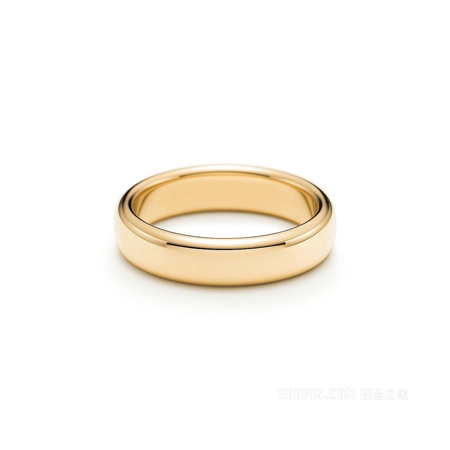 Tiffany Classic™ 系列 18K 黄金婚戒，4.5 毫米宽。