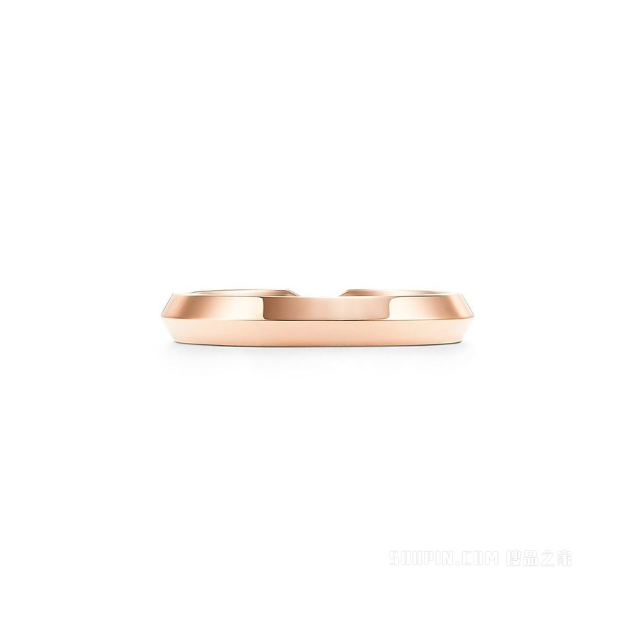 The Tiffany® Setting 系列 18K 玫瑰金嵌套窄式戒指，宽 3 毫米。