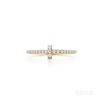 Tiffany T 系列 18K 黄金镶钻线圈戒指。