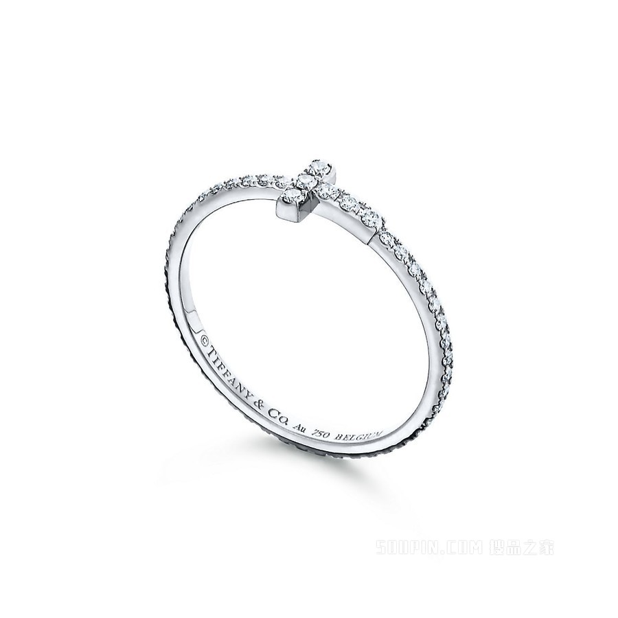 Tiffany T 系列 18K 白金镶钻线圈戒指。