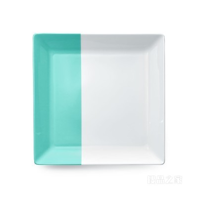 Color Block 系列方形骨瓷餐盘。