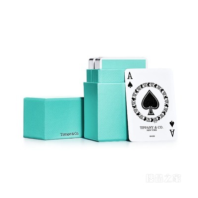 Tiffany Travel 系列扑克牌，搭配 Tiffany Blue® 蒂芙尼蓝色盒子。