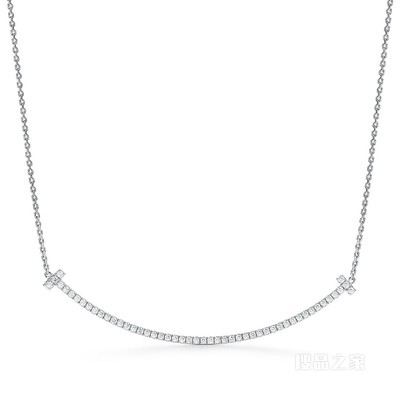 Tiffany T 系列 18K 白金镶钻特大号 Smile 项链。