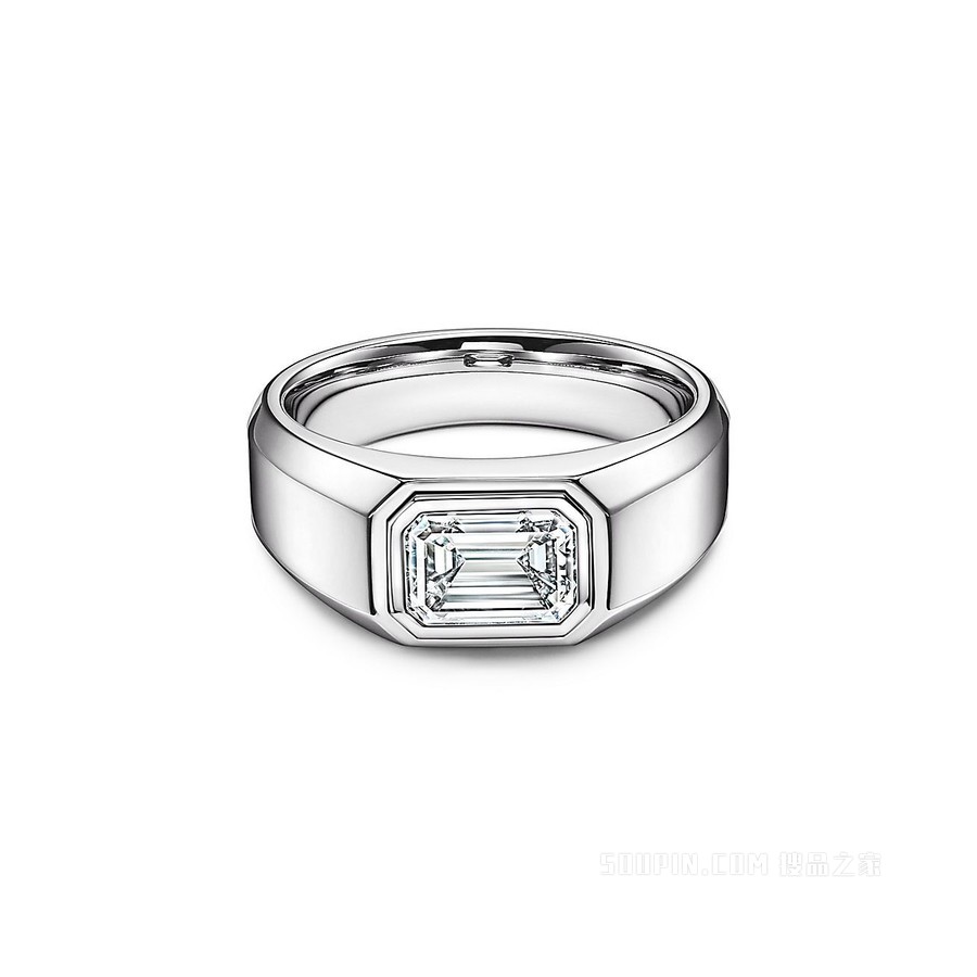 The Charles Tiffany® Setting 男士订婚钻戒