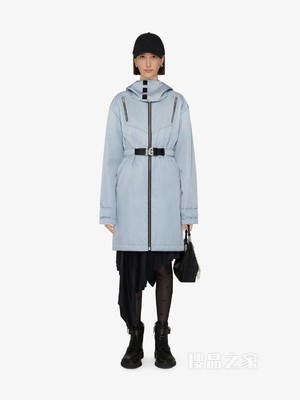 金属质感细节风衣