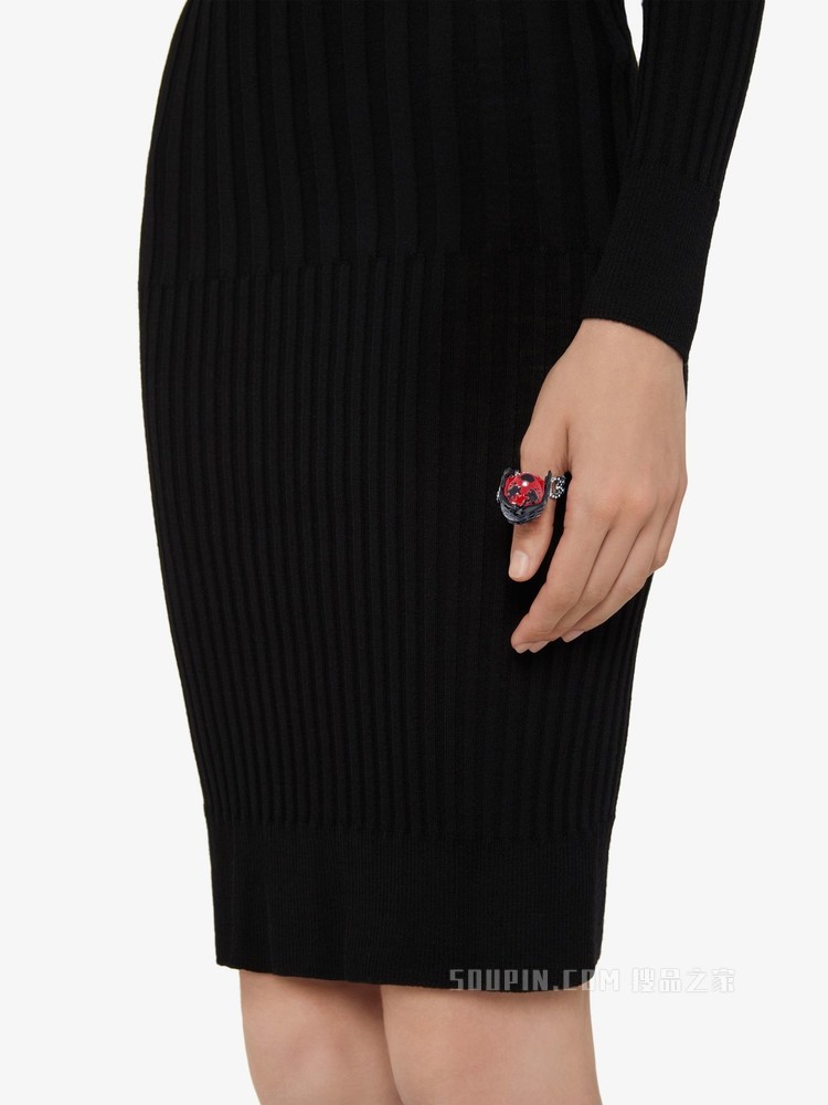 饰水晶小女孩戒指