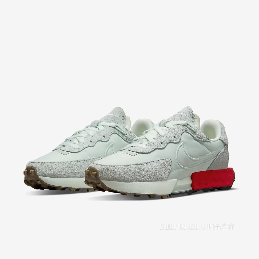 Nike Fontanka Waffle 女子运动鞋