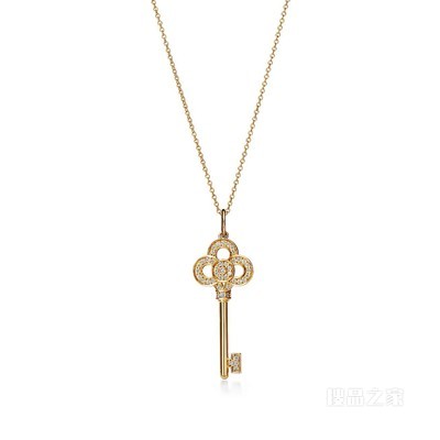 Tiffany Keys 系列 18K 黄金镶钻迷你皇冠钥匙吊坠。