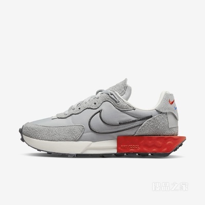 Nike Fontanka Waffle 女子运动鞋
