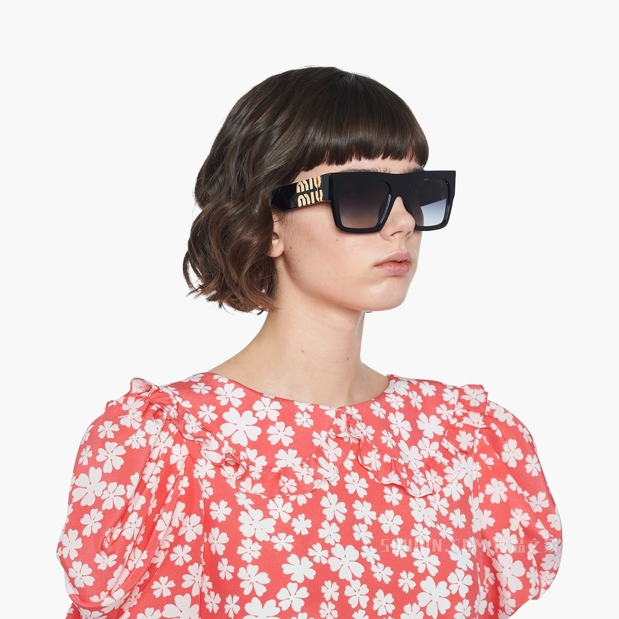 Miu Miu Eyewear 系列太阳镜