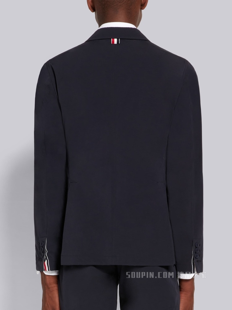 尼龙科技贴袋夹克