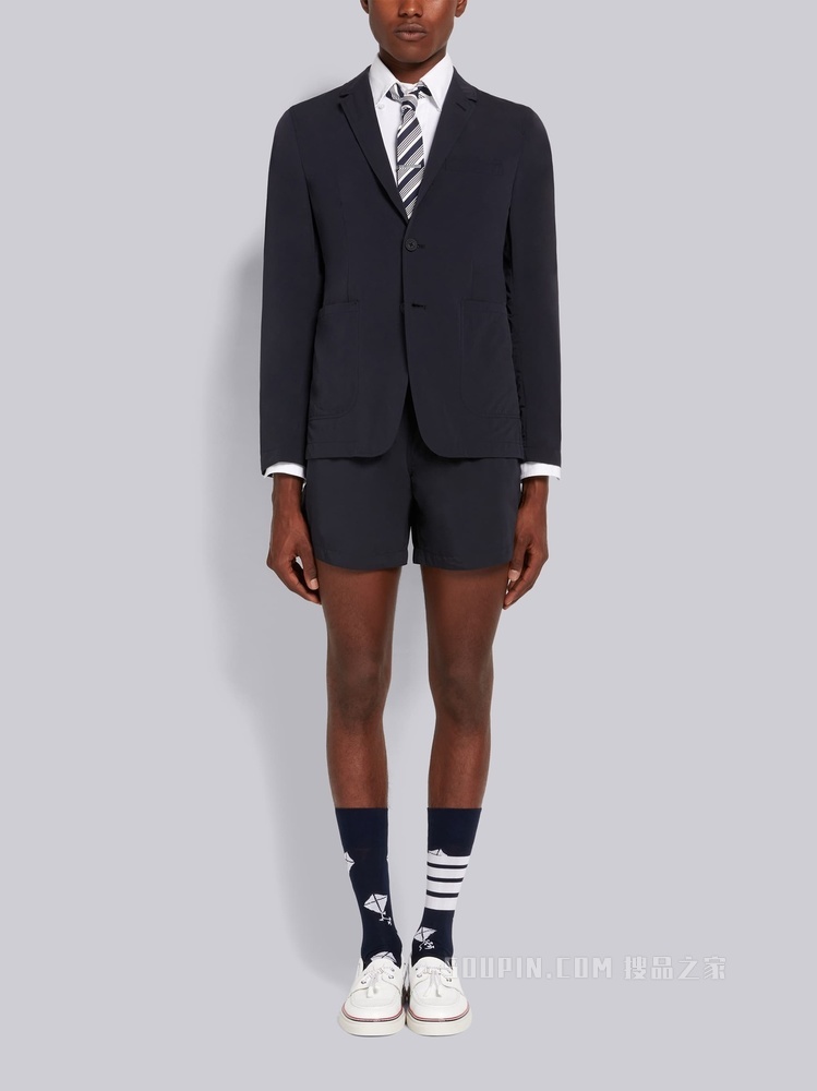 尼龙科技贴袋夹克