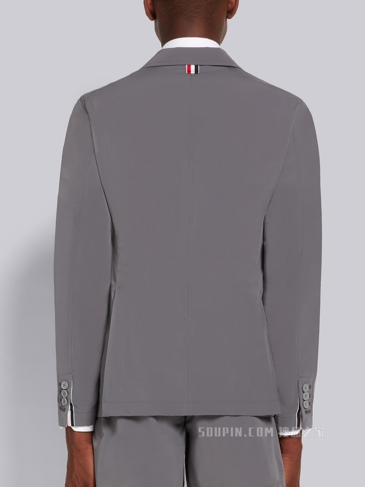 尼龙科技贴袋夹克