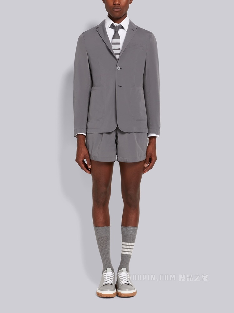 尼龙科技贴袋夹克