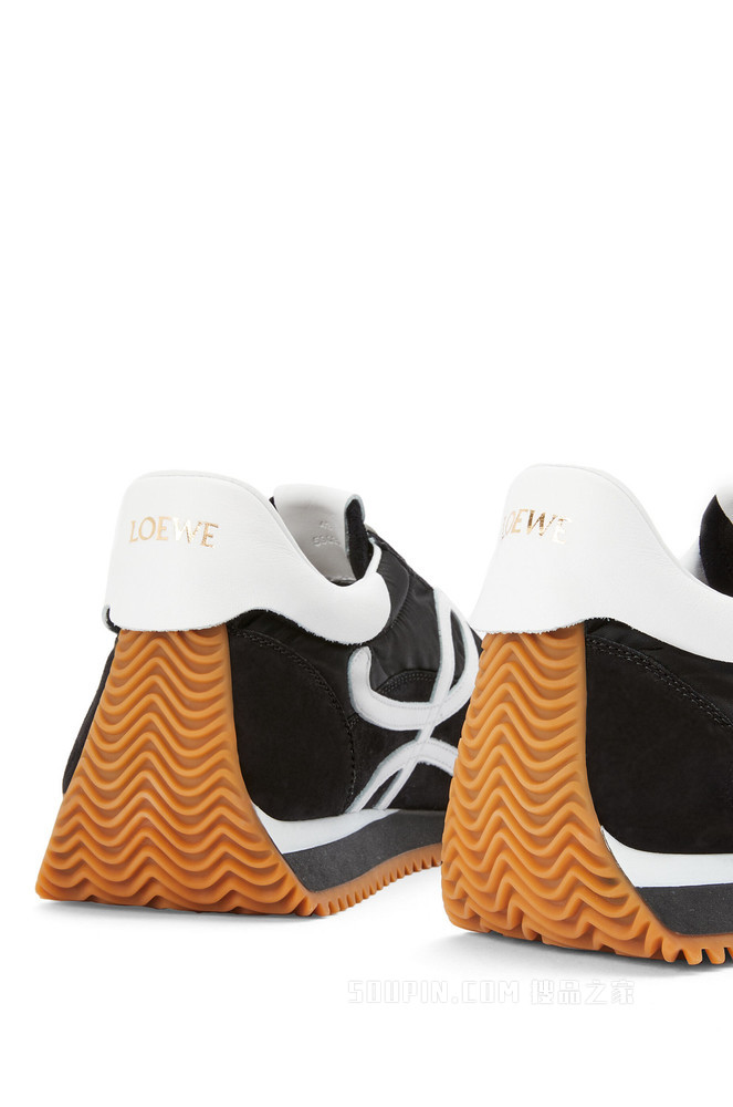 Flow runner in suede and nylon
