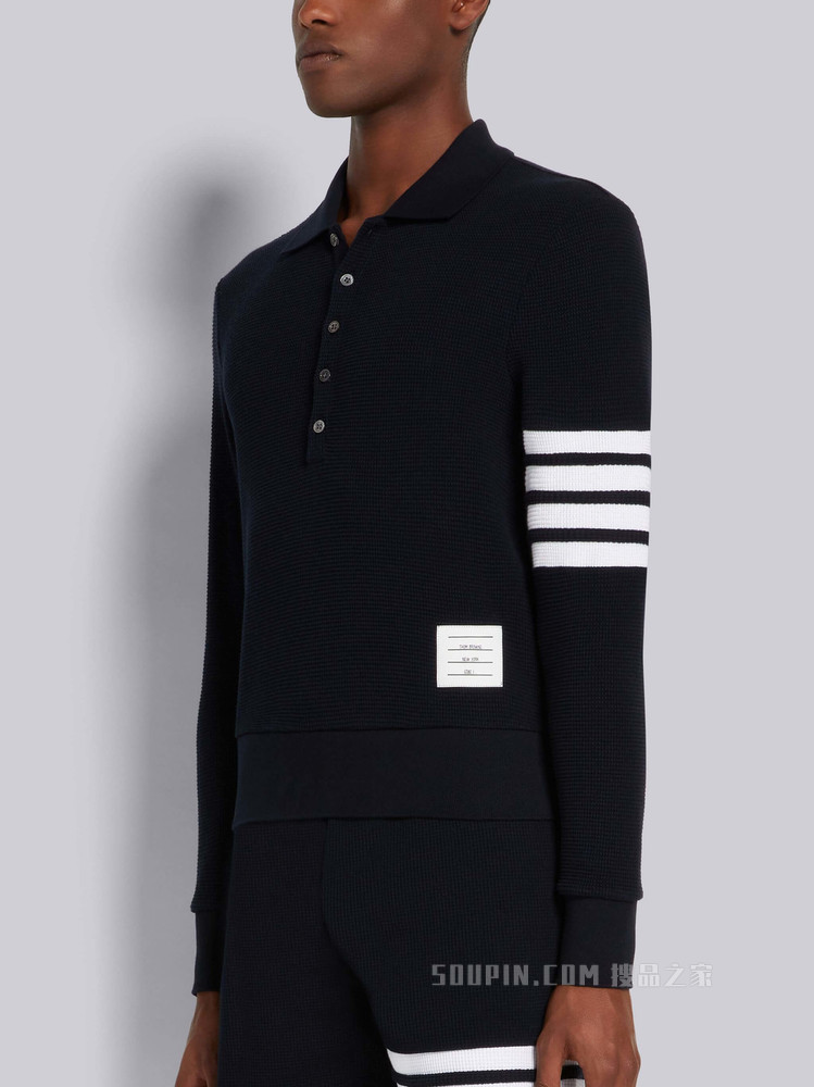 四条纹 POLO 衫