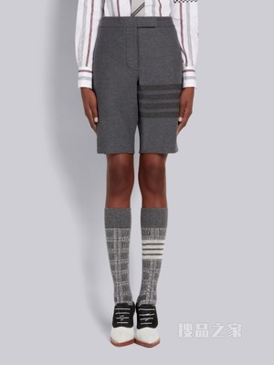 四条纹科技短裤