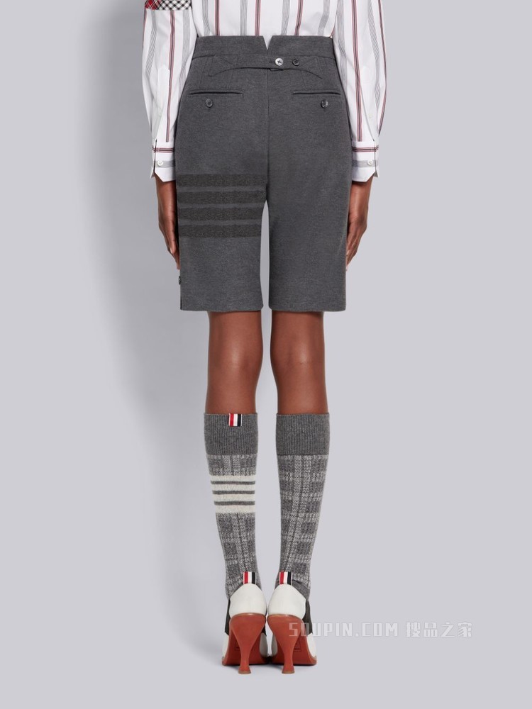 四条纹科技短裤