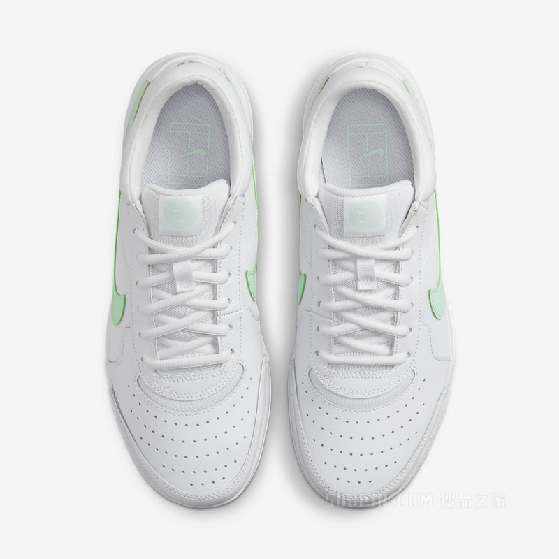 Nike Zoom Court Lite 3 女子网球鞋