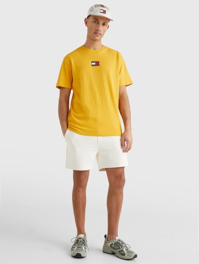 Tommy 22新款早秋男装经典纯棉旗标绣片圆领短袖T恤DM0DM10925