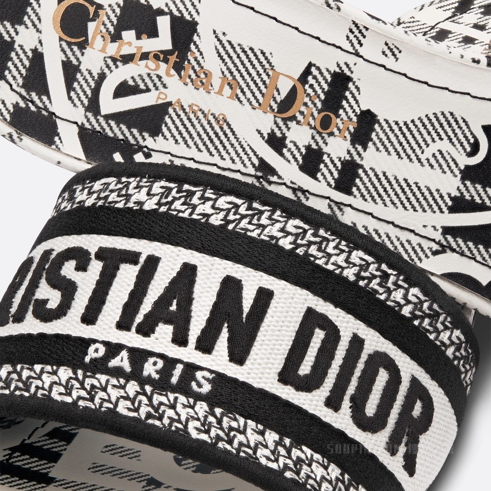 Dway 棉质带跟凉拖 黑色和白色棉质刺绣 Check'n'Dior 图案