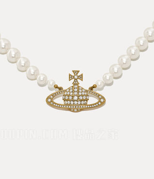 One Row Pearl Bas Relief Choker