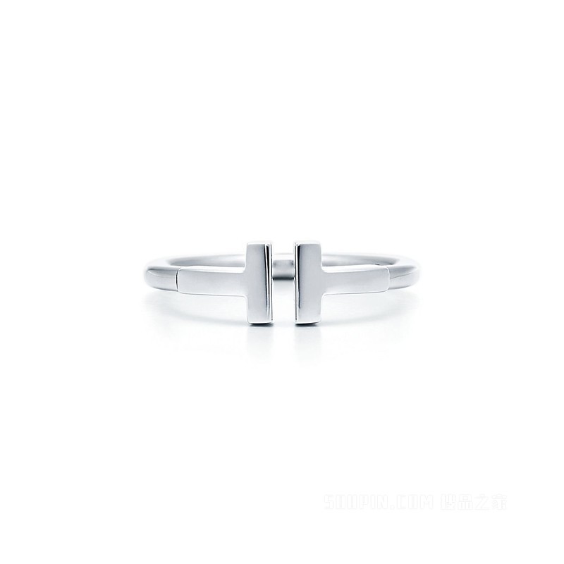 Tiffany T 系列 18K 白金线圈戒指。