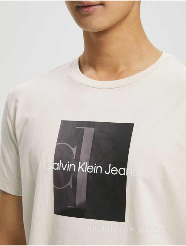 Calvin Klein 22春夏新品男士时尚圆领透气醒目LOGO印花短袖T恤J320566