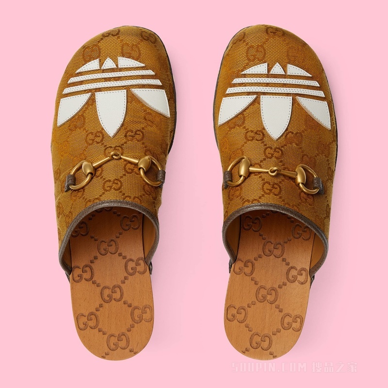 adidas x Gucci联名系列女士马衔扣木底凉鞋 棕色和米色经典GG帆布