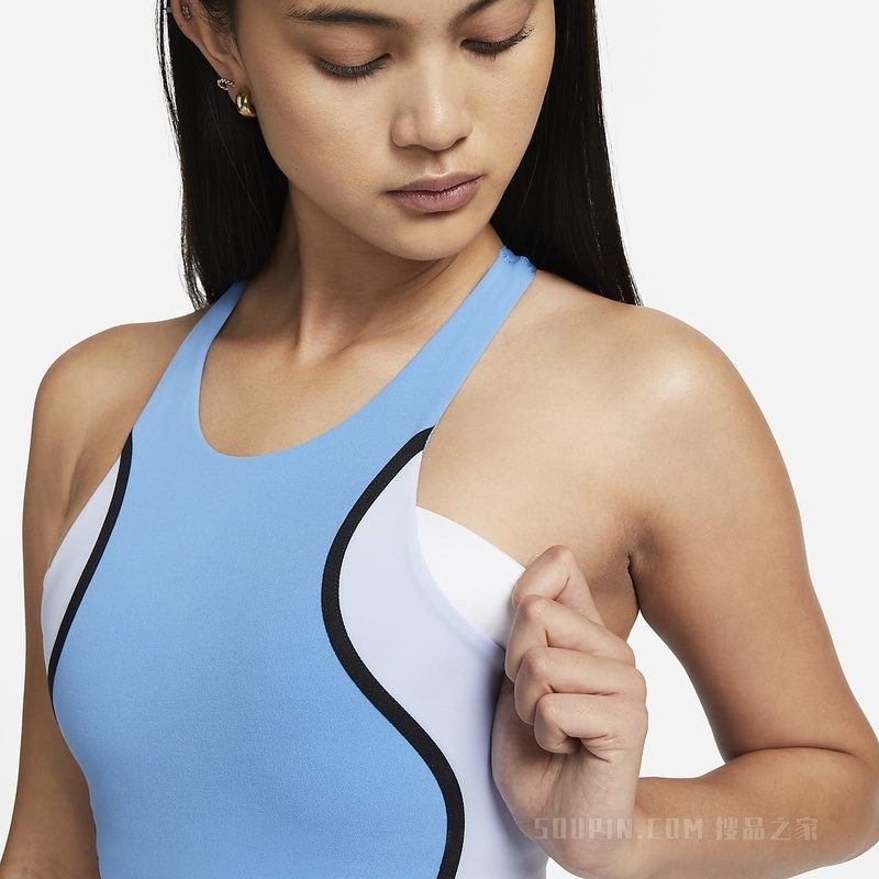 Nike Yoga Dri-FIT Swoosh 女子中强度支撑衬垫运动内衣