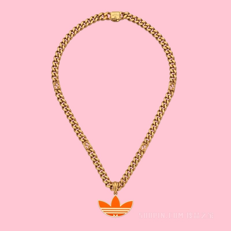 adidas x Gucci联名系列饰Trefoil吊坠马衔索链项链 黄金色调金属